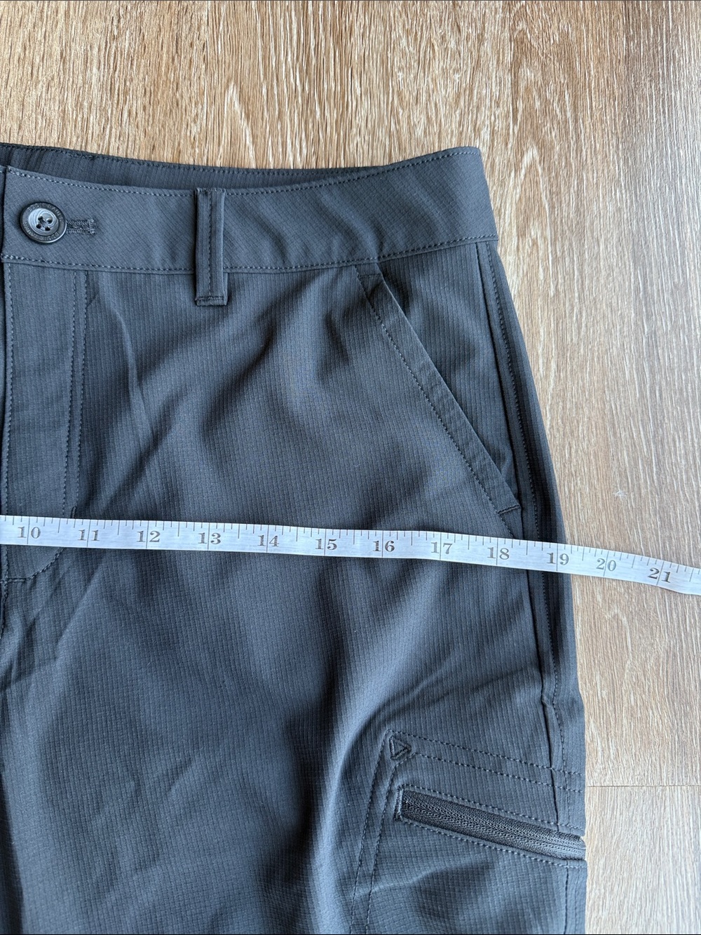 Eddie Bauer Athletic Capri Pants - Picture 4 of 6